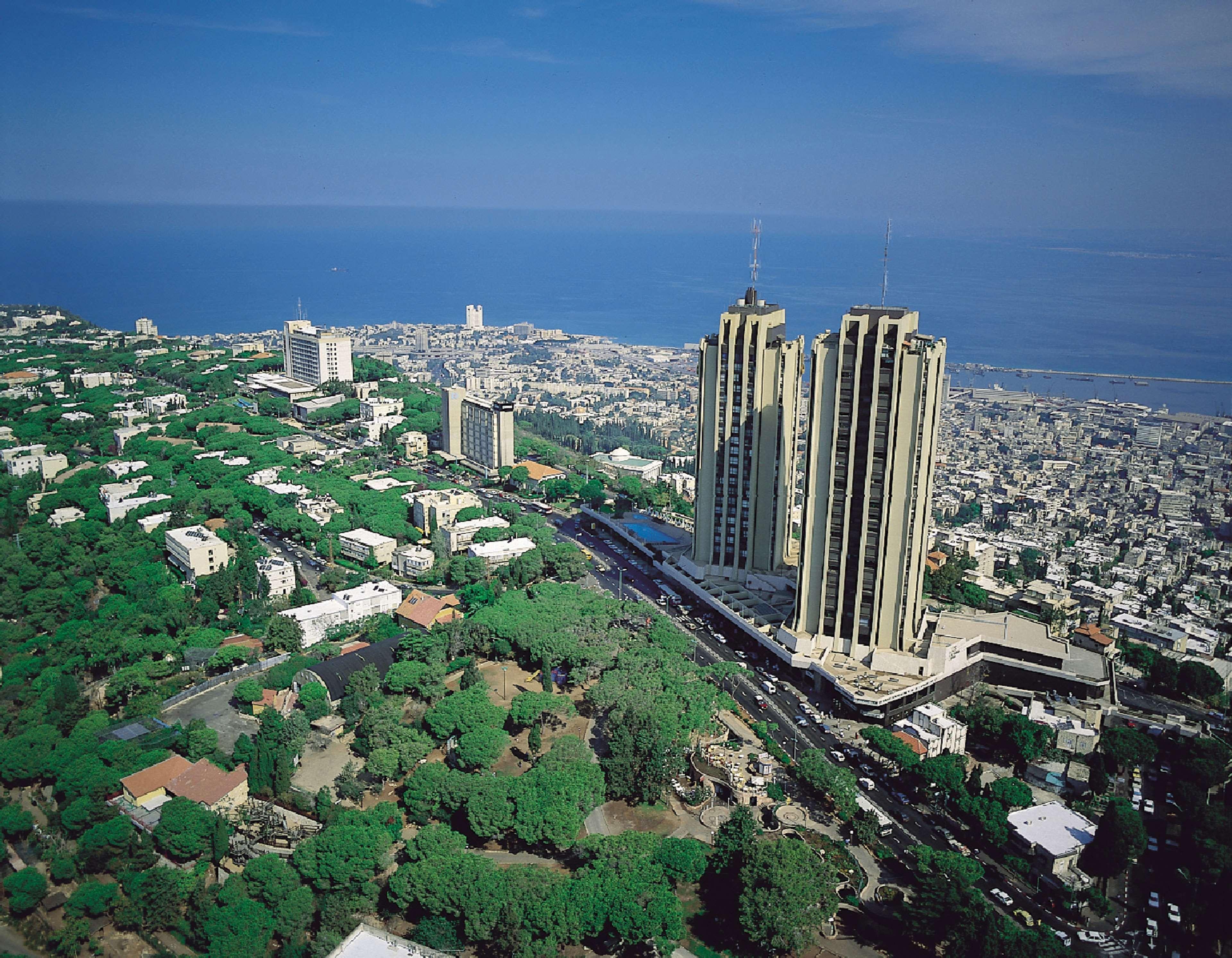 Dan Panorama Haifa Hotel Eksteriør bilde Aerial view of the campus