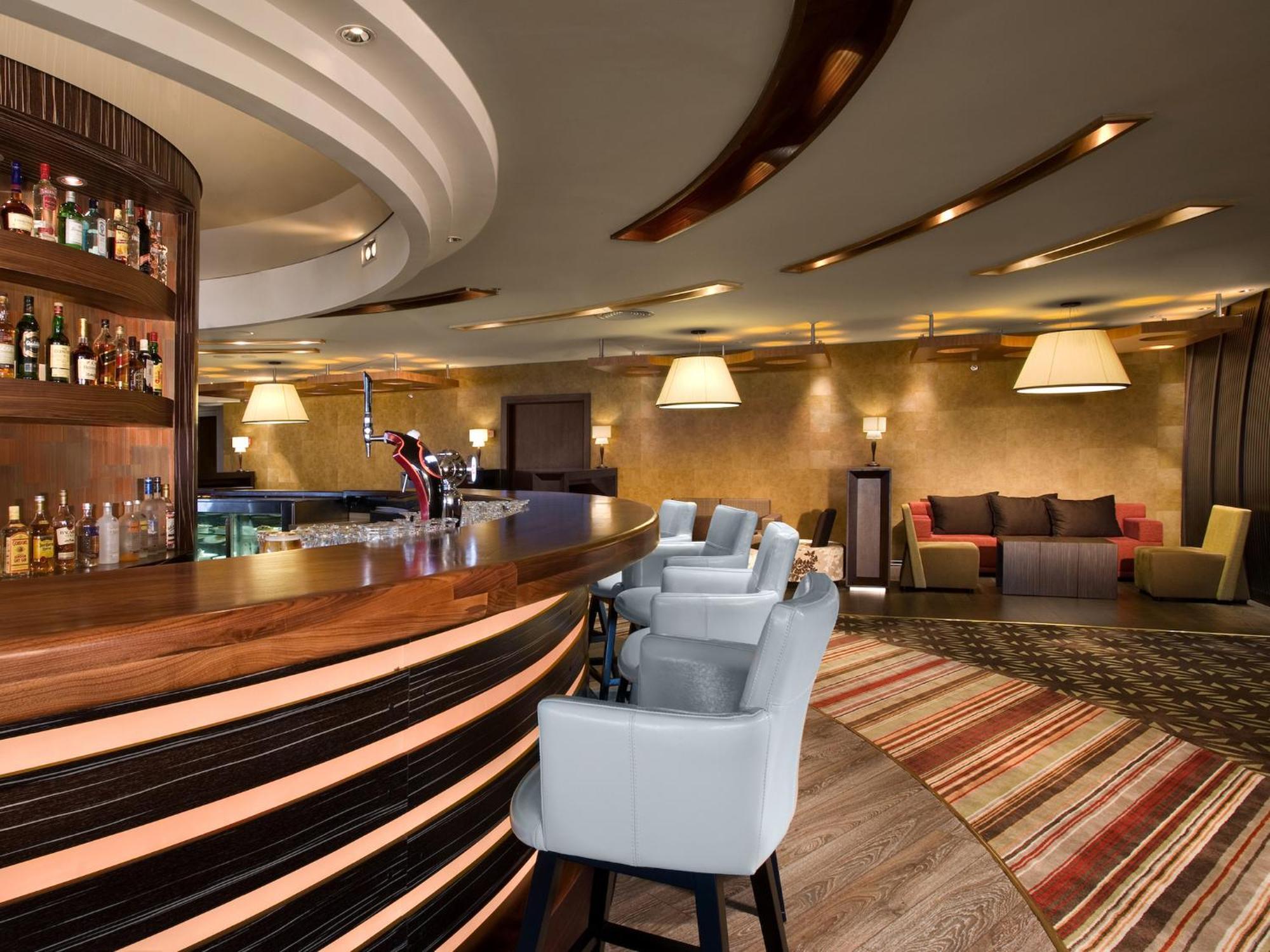 Dan Panorama Haifa Hotel Eksteriør bilde The lounge at the airport