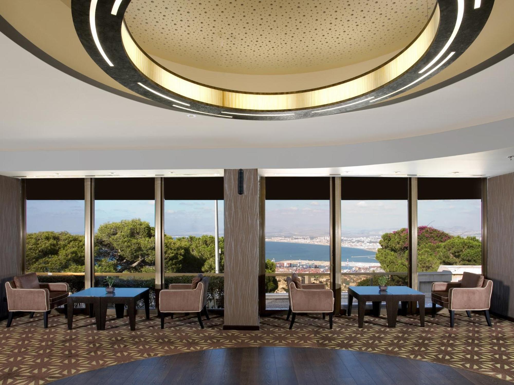 Dan Panorama Haifa Hotel Eksteriør bilde The Club at Larnaca International Airport
