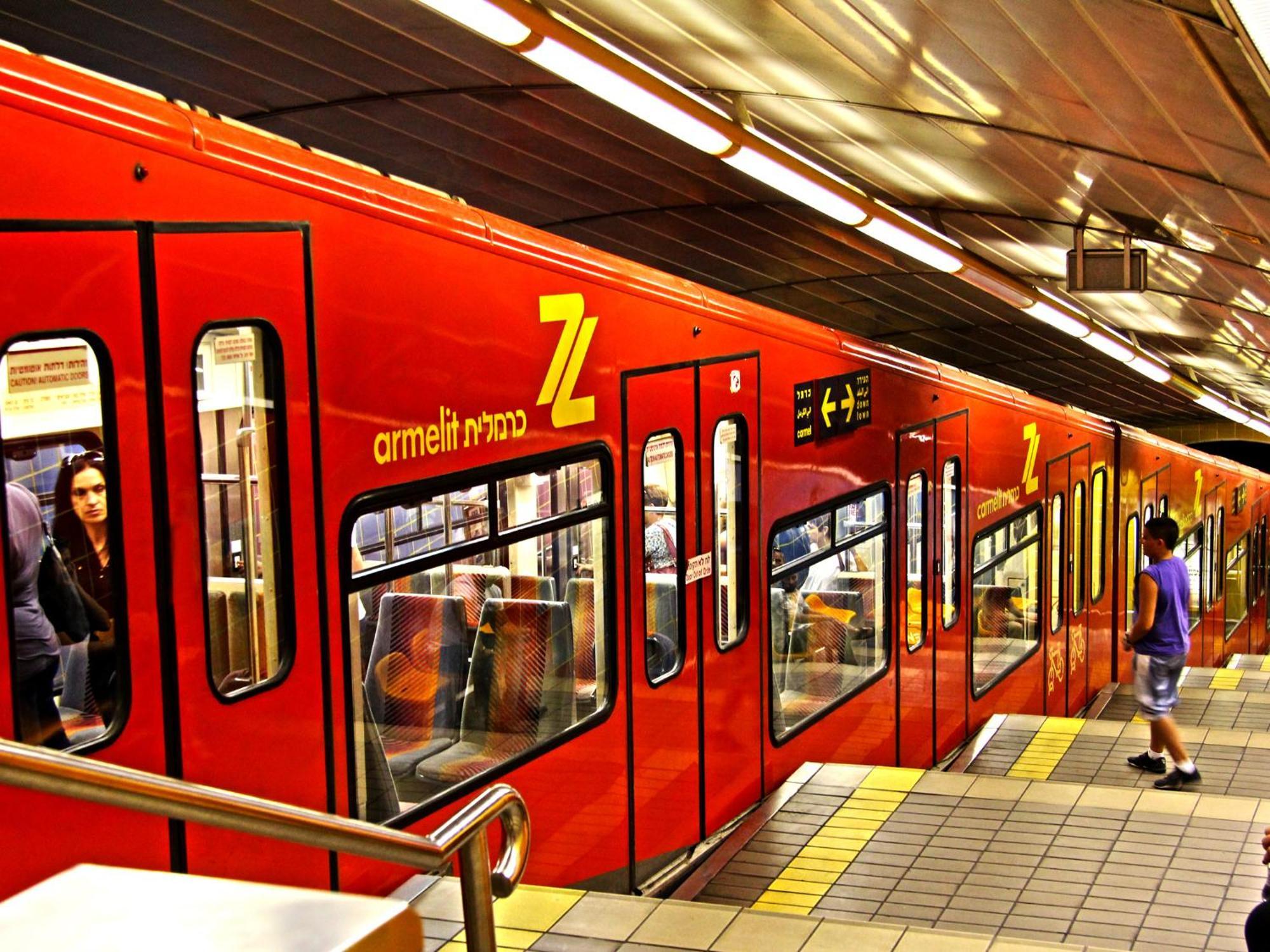Dan Panorama Haifa Hotel Eksteriør bilde Tel Aviv's red line